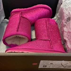 Girls emu pink sparkle fur lined boot